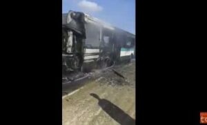 سلامتك يا رب:”الطوبيس” تحوله النيران الى رماد