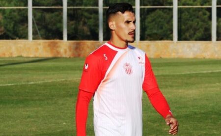 في البطولة المغربية لا تستغربوا: مدافع من حسنية أكادير يتربع على عرش هدافي البطولة في البطولة المغربية لا تستغربوا: مدافع من حسنية أكادير يتربع على عرش هدافي البطولة