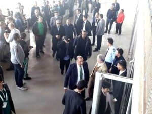 حضور شخصيات سياسية سوسية وزانة للديربي البيضاوي بأكادير