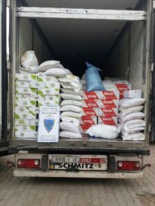 عاااجل:جمارك أكادير تضرب بقوة و توقف شاحنة كبيرة مملوءة بعدد من المواد كانت متجهة نحو إنزكان