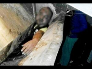 مسؤول بالحسيمة يفجر قنبلة :”صورت الشخص الذي ضغط على مكبس ضغط الازبال”