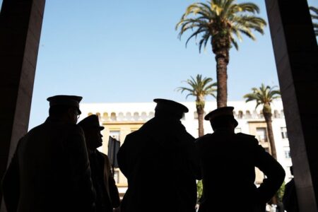 جنية سلبت “بوليسي” مبلغ 40 مليون سنتيم بعد حديثها معه عبر الهاتف جنية سلبت "بوليسي" مبلغ 40 مليون سنتيم بعد حديثها معه عبر الهاتف