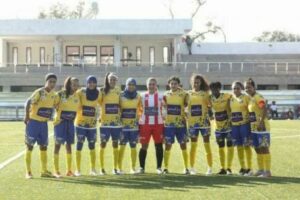 القدر ينهي حياة 4 لاعبات فريق كرة قدم نسوي ذهبن لتشجيع المنتخب الوطني في لقائه مع الإيفواريين 5 فريق نسوي