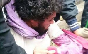 مختل عقلي يعتدي “بسكين ” على إمام مسجد بحي الامل