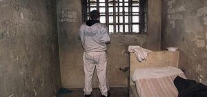 “بزناس” كبير يدير نشاطه الإجرامي من داخل أسوار السجن بطريقة احترافية