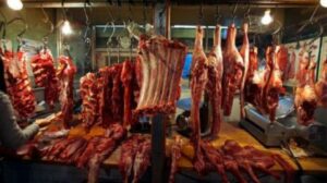 سبع نقابات تحذر الدولة من ترويج لحوم وأسماك غير مراقبة