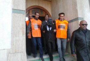 أمن إنزكان يوقف أخطر نصاب تورط في ارتكاب مجموعة من قضايا السرقة والنصب والاحتياب بأكادير وإنزكان وأيت ملول