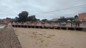 دواوِير بإداوتنان تغرق ومساكن تعزل بسبب هيجان وادي تامراغت والساكنة تطالب بالتدخل