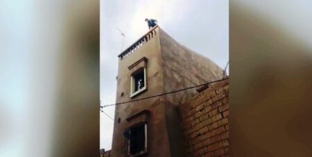 +فيديو الحادث: اعتقال أخطر اللصوص فوق سطح منزل بإنزكان