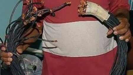 اعتقال "الصويري" بعد ضبطه متلبسا بسرقة الأسلاك الهاتفية النحاسية بتزنيت