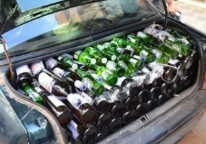 درك أكادير يضرب بقوة ويوقف “مقاتلة”مملوءة بالمخدرات والخمور قرب القصر الملكي.