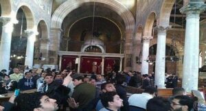عشرات القتلى والجرحى بانفجار داخل كاتدرائية بالقاهرة