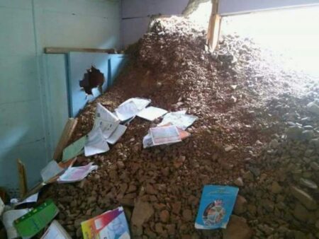 +الصور: انهيار سفح جبلي على مدرسة بتارودانت