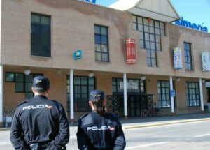 مواطن مغربي ثلاثيني يحاول اختطاف 6 نساء في يومين، من بينهن طفلة، تبلغ من العمر 15 ربيعا