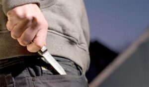 مجرم خطير مسلح بسيف يختطف محامية من فيلتها وإسنفار أمني يعقب الواقعة 5 عصابة ملتمة