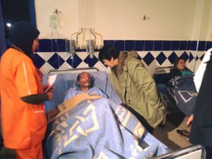 أكادير24 تنشر صورا لبعض ضحايا حادث احتراق حافلة بأكادير،ووالي الجهة في زيارة خاصة لهم