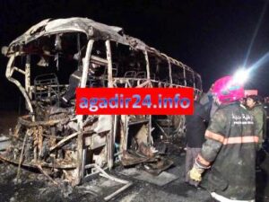 (+الحصيلة والتفاصيل).أكادير24 تنفرذ بنشر صور مؤلمة لحادثة اندلاع حريق حافلة أكادير والذي أسفر عن عدد من القتلى و الجرحى 4 a 33