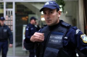 عاجل: العثور على دبلوماسي روسي كبير مقتولا داخل شقة بأثينا