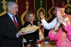 بنت أكادير تستقبل مثقفين وحقوقيين مغاربة في (إسرائيل)