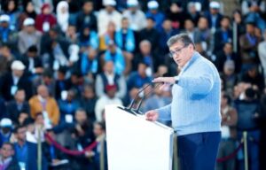 أكادير تتحول إلى قبلة لشباب التجمع، ورسائل منتظرة من أخنوش محط أنظار السياسيين. 6 a 92