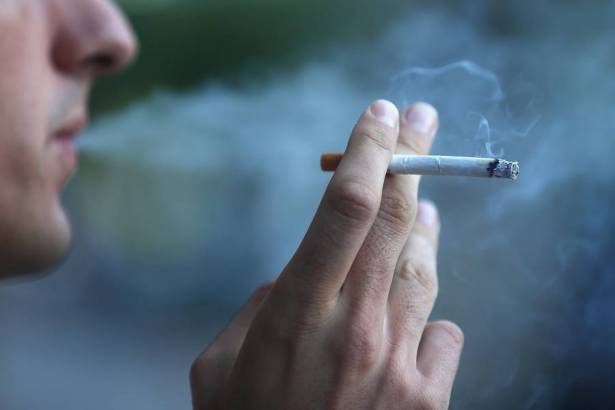 ما لا تعرفه عن التدخين في فصل الشتاء