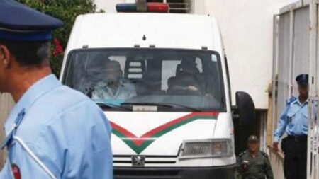 اعتقال ضابطين مزيفين اختطفا 5 فتيات وقاما باغتصابهن وتصويرهن في أوضاع جنسية مثيرة