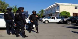 خطير:العثور على جثث ثلاث رجال من الشرطة رؤوسهم مقطوعة