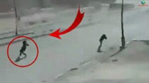 رياح قوية كتطيح الناس للأرض في إيمنتانوت