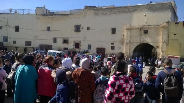 اختفاء الأستاذة المتهمة بالتسبب في وفاة التلميذة “هبة” خوفا من تهديدات عائلة الضحية