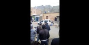 لحظة مطاردة الشرطة لمجرم خطير