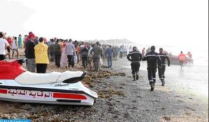 أمواج “ميني تسونامي” تقتل سيدة وتثير الهلع