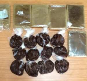 3 لاعبين من فريق مغربي متورطون في استهلاك “المعجون” قبل مباراة في الدوري