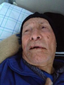 أكادير بالصور:حالة الشيخ التسعيني الذي تعرض لاعتداء من مشرمل بعد استلامه لمعاشه من مركز البريد بأكادير حرجة بعد دخوله في غيبوبة