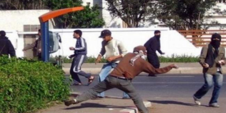 طالب يتعرض لاعتداء شنيع من طرف فصيل طلابي داخل مقهى بأكادير ويرقد بمستشفى الحسن الثاني بين الحياة والموت