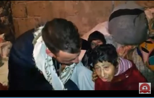 +فيديو مؤثر :أم ربطت ابنتيها لأزيد من 40 سنة بالسلاسل