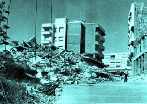 هذا ماقاله الفايسبوكيون حول الهزة الأرضية يوما بعد مطالبتهم بزيارة ملكية لأكادير