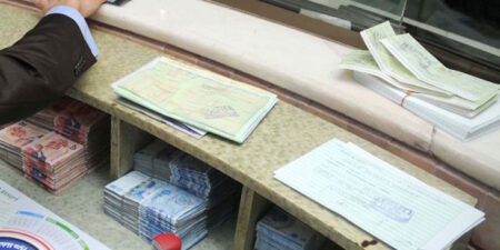موظف بمكتب الجبايات بالبلدية راكم ثروة مالية كبيرة بتزوير وصولات التحصيل بطريقة مثيرة
