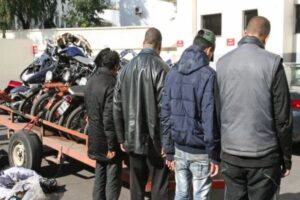 معطيات جديدة حول اعتقال عصابة انزكان :الموقوفان هددا الأمن بتفجير قنينة غازية للانتحار 12 1 191
