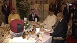 الملك يرد الاعتبار لبنكيران ويجلس معه في مائدة العشاء 10 1 295