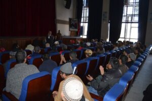 المجلس الجماعي لأكادير يعقد لقاءا تواصليا مع تجار سوق أنزا