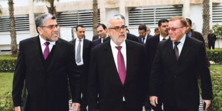 عاجل:جناح بحزب العدالة و التنمية يدفع في اتجاه اختيار المعارضة بعد إقالة بن كيران عاجل:جناح بحزب العدالة و التنمية يدفع في اتجاه اختيار المعارضة بعد إقالة بن كيران