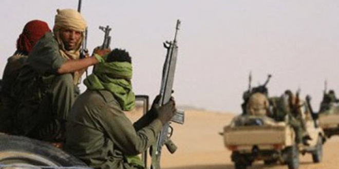 خطير:البوليساريو تزود ميليشياتها الانفصالية بالأسلحة على الحدود وترفض الإنسحاب من الكركرات
