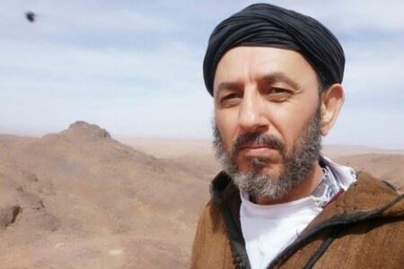 الممثل عاطف يتعرض للسرقة وسط انزكان في واضحة النهار