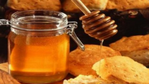 ماذا يحدث للجسم إذا وضعت قطرة عسل على السرة ؟