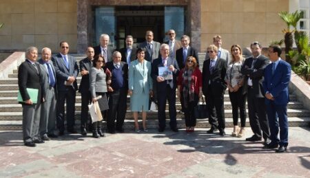 والي أكادير تستقبل وفدا عن الجمعية الألمانية لأصدقاء المغرب والي أكادير تستقبل وفدا عن الجمعية الألمانية لأصدقاء المغرب