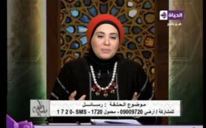 الفتاة المهووسة على مشاهدة الافلام الإباحية تسائل الدكتور, استمع للجواب.