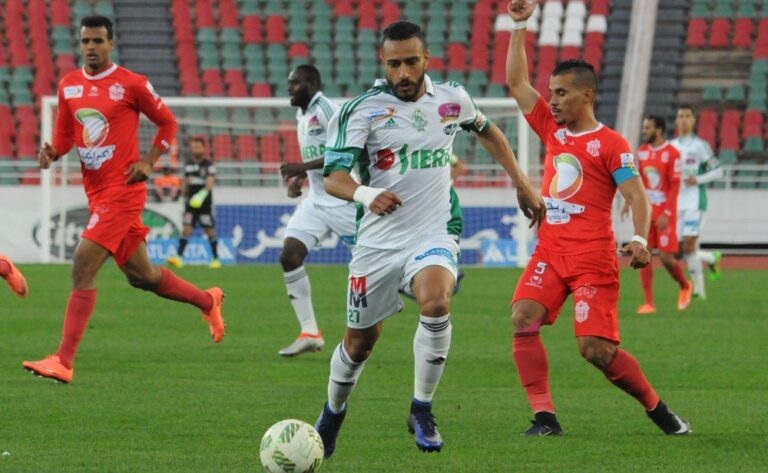 +فيديو: حسنية أكادير ينهي مباراته أمام الرجاء بالهزيمة في مباراة حضرت فيها المتعة الكروية