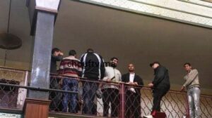 عاجل: إحباط محاولة انتحار جماعي لمقتحمين لمقر قصر البلدية.