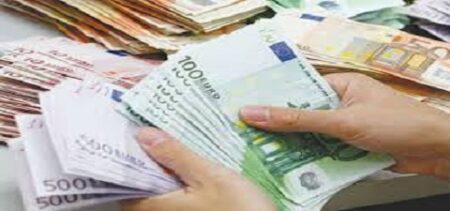 أثرياء ورجال أعمال كبار مغاربة يتعرضون للنصب ب”اليورو”.. تعرفوا على التفاصيل أثرياء ورجال أعمال كبار مغاربة يتعرضون للنصب ب"اليورو".. تعرفوا على التفاصيل