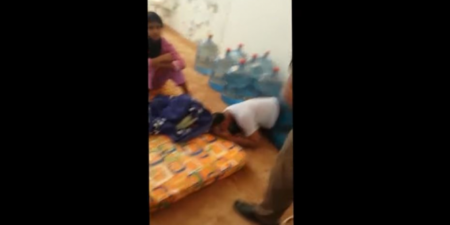 صادم بالفيديو والصور:ضبط إمام يمارس الجنس مع فتيات داخل المسجد وهذه هي التفاصيل صادم بالفيديو والصور:ضبط إمام يمارس الجنس مع فتيات داخل المسجد وهذه هي التفاصيل